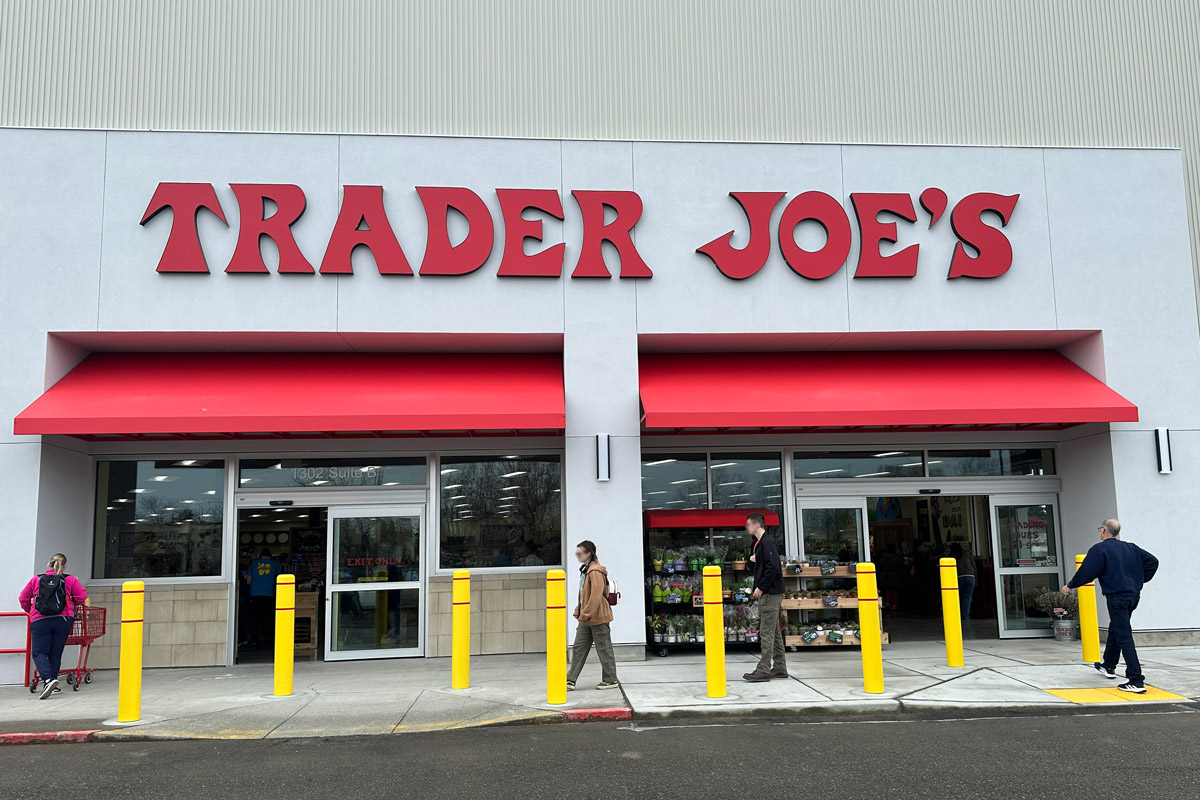 trader-joes-sign