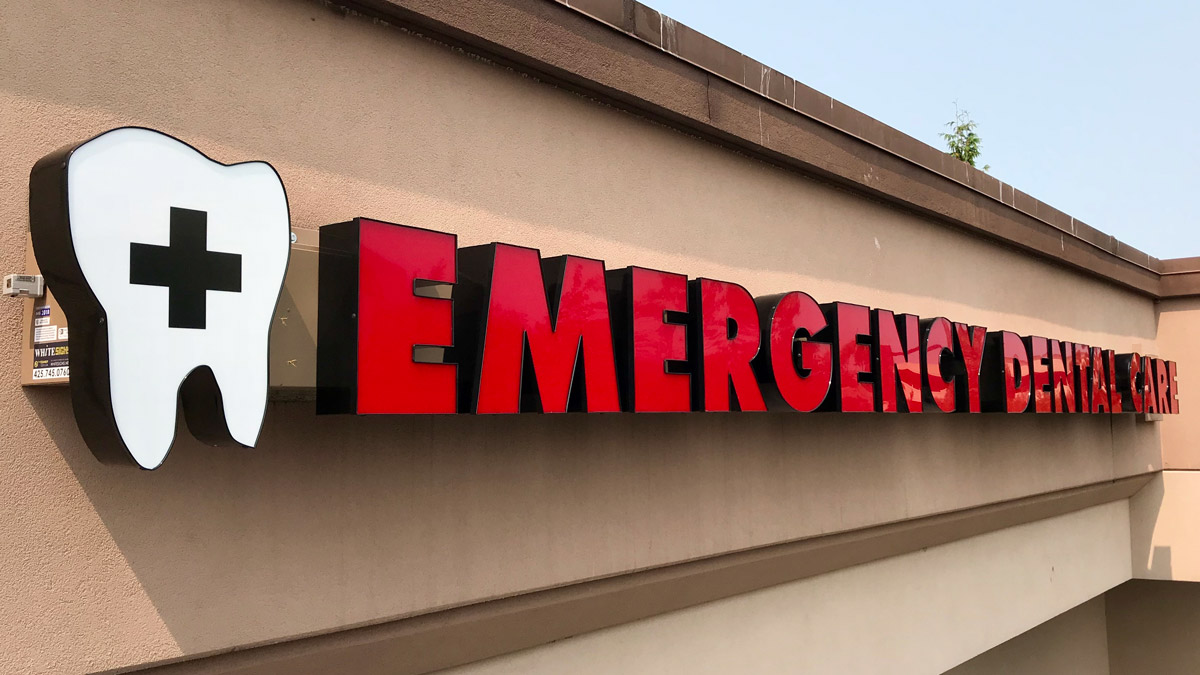 EMERGENCY-DENTAL-CARE-2