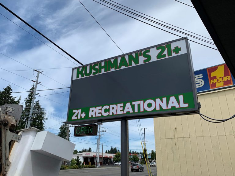 Kushman's pole sign after sign work, Everett, WA (after)